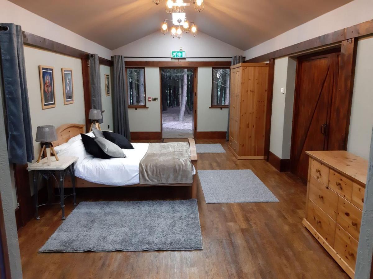 Wyldwood Lodge Cheadle  Exterior photo